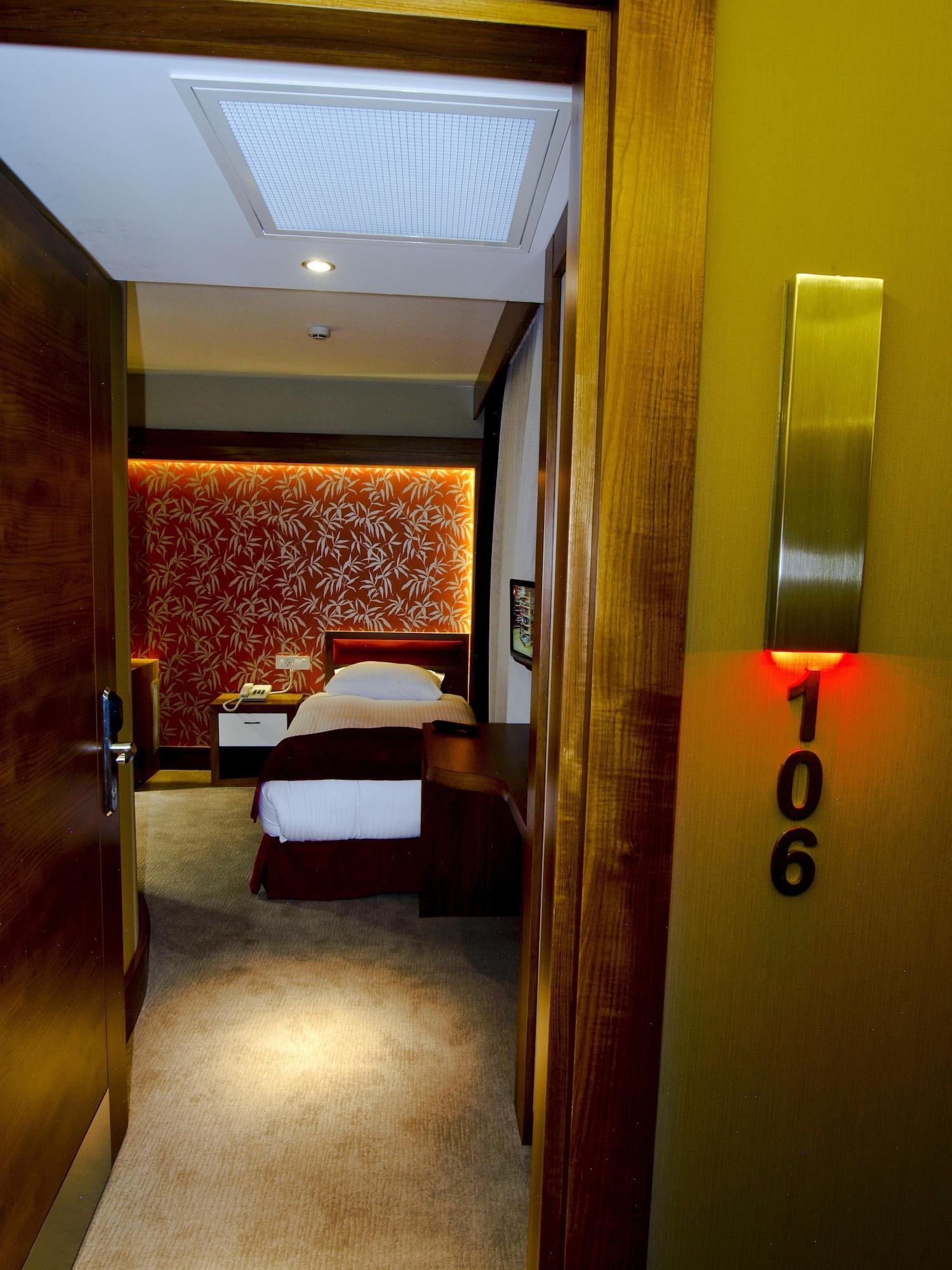 Bella Hotel Istanbul Exterior photo